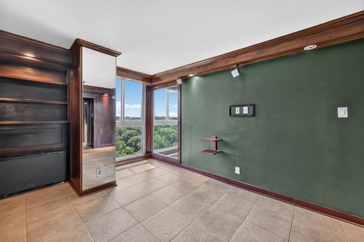 Twenty-One Turtle Creek Condo - Residential