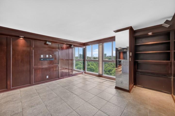 Twenty-One Turtle Creek Condo - Residential