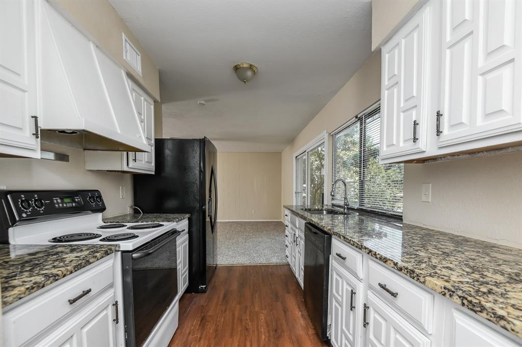 Oaks 03 - Residential Lease
