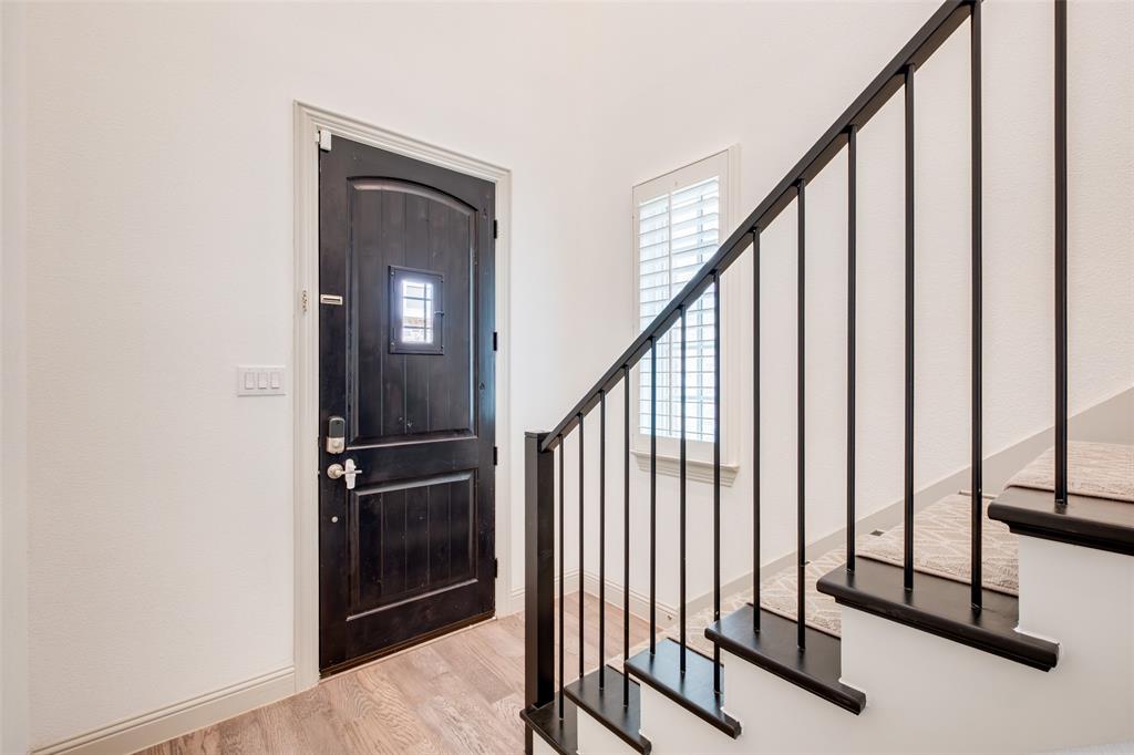 Kensington Gardens 2b - Residential