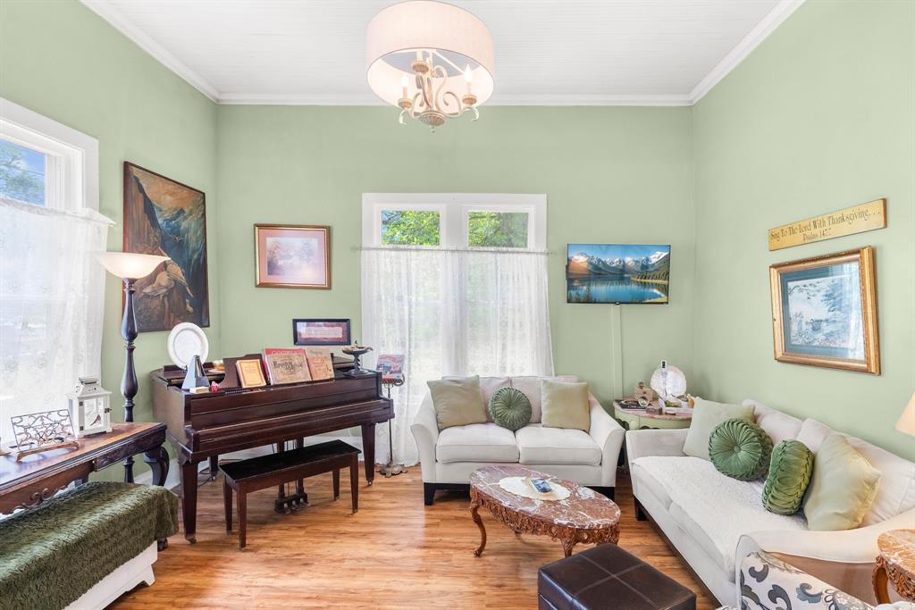 G B King - Residential