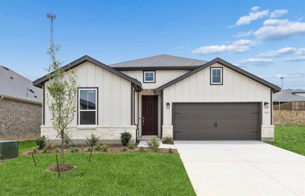 NEW CONSTRUCTION: Welcome to Rosemary Fields in Godley, Texas! Your dream home awaits at 457 Avian Way, crafted by Pulte Homes. This stunning residence spans 2,001 square feet and features 3 bedrooms and 2 bathrooms. Highlights include a stunning kitchen with ample cabinet space and an oversized island, and a luxurious owner's suite with a private bathroom. Make this Orchard plan your dream home at Rosemary Fields, available May 2026!
