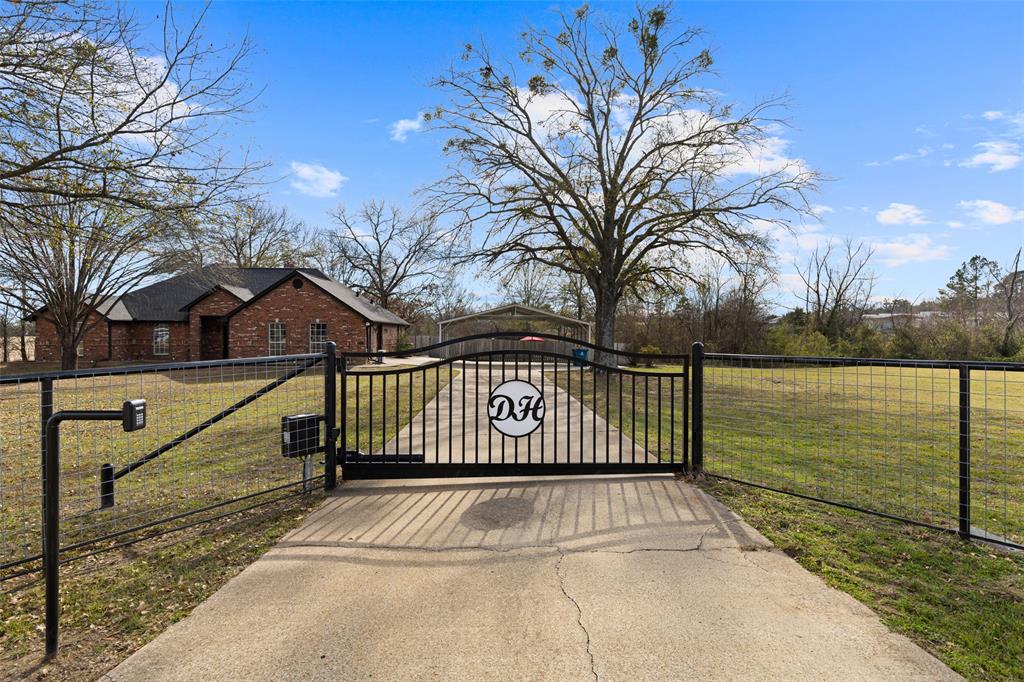 J PRADO - Residential