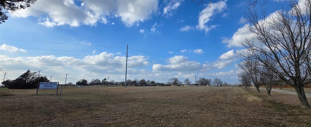Offering nearly 1000' of frontage on Jack Finney Blvd. (FM 1570) and the newly constructed Roy Warren Parkway, this flat, level property offers opportunities for multiple uses. Located across from one of Greenville's newest housing developments, this prime location offers visibility and easy access from nearly every direction. With infrastructure in place and growth all around, this might be the ideal spot for your next development!
