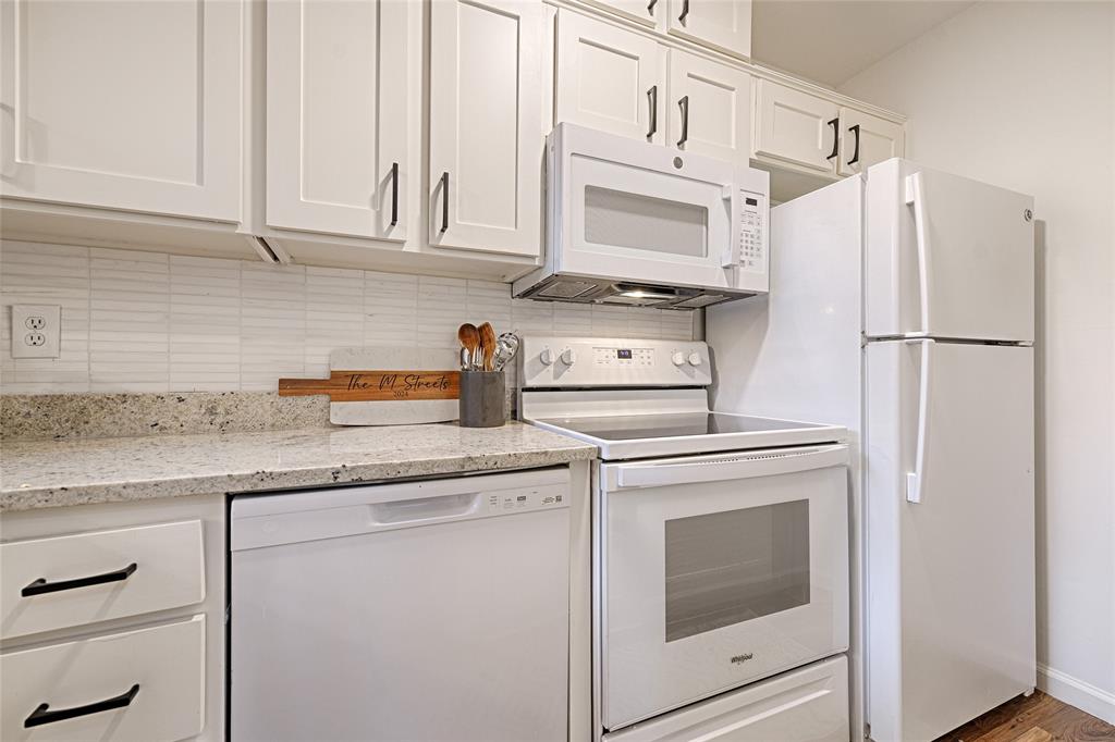 Carriage Place Condo On Marquita - Residential
