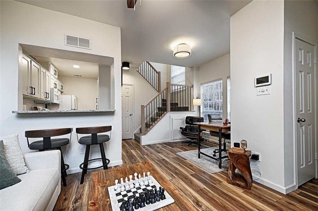 Carriage Place Condo On Marquita - Residential