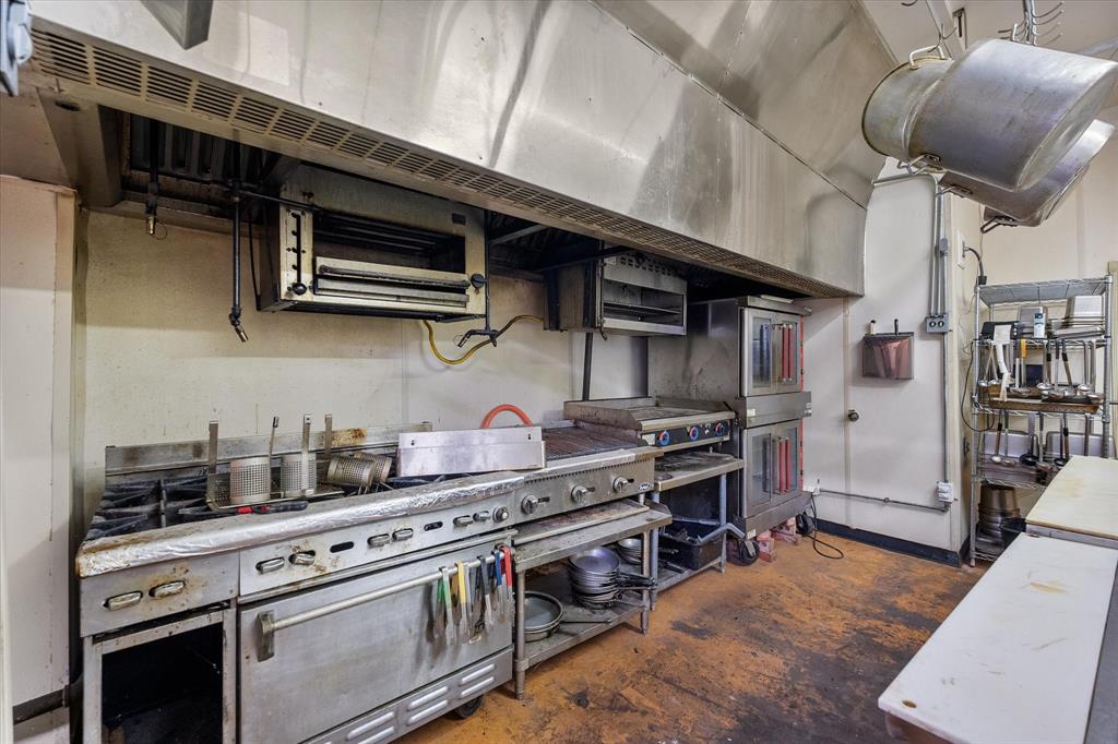 Corsicana - Commercial Sale