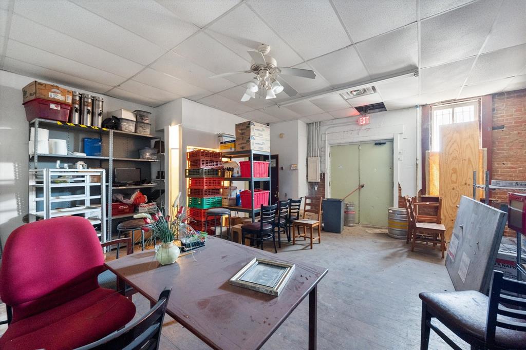 Corsicana - Commercial Sale
