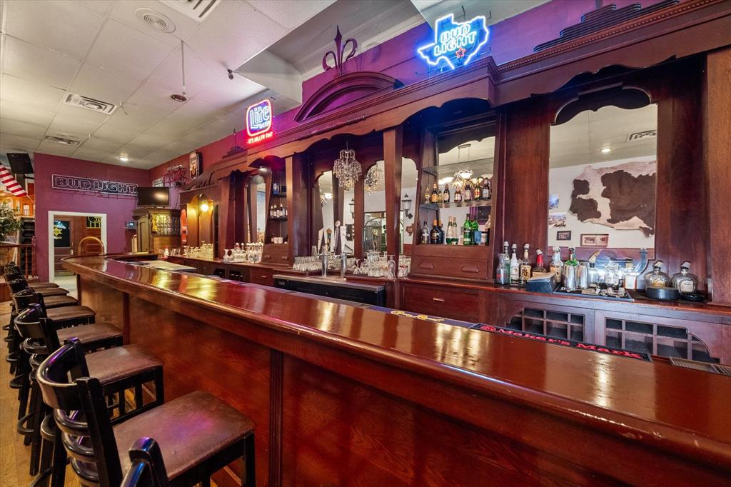 Corsicana - Commercial Sale