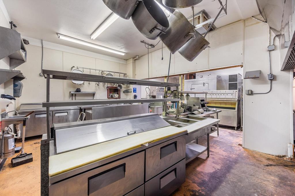Corsicana - Commercial Sale