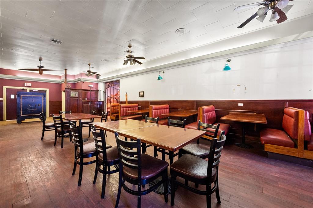 Corsicana - Commercial Sale