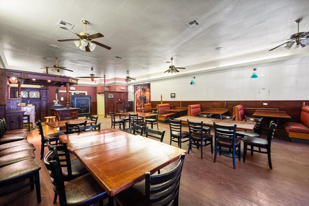 Corsicana - Commercial Sale