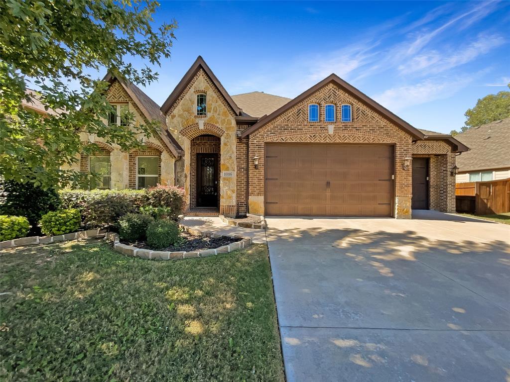 Welcome to this beautiful home in a desirable neighborhood! This property offers so much, with a natural color palette and fresh interior paint that will make you feel right at home. Enjoy a cozy fireplace in the living room, a center island in the kitchen with a nice backsplash, and plenty of storage in the primary bathroom with double sinks and good under sink storage. The master bedroom comes with a walk-in closet for extra convenience. There are also other rooms for flexible living space. Step outside and you'll find a fenced-in backyard with a sitting area, perfect for outdoor entertaining. Don't miss out on this amazing opportunity! This home has been virtually staged to illustrate its potential.
