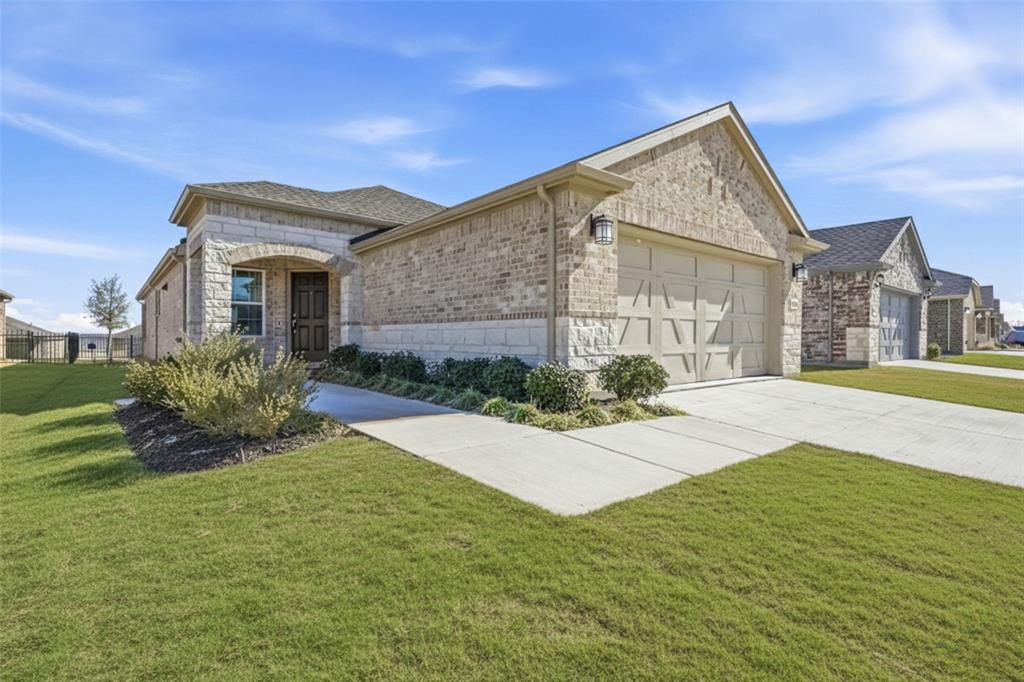 Del Webb Trinity Falls - Residential