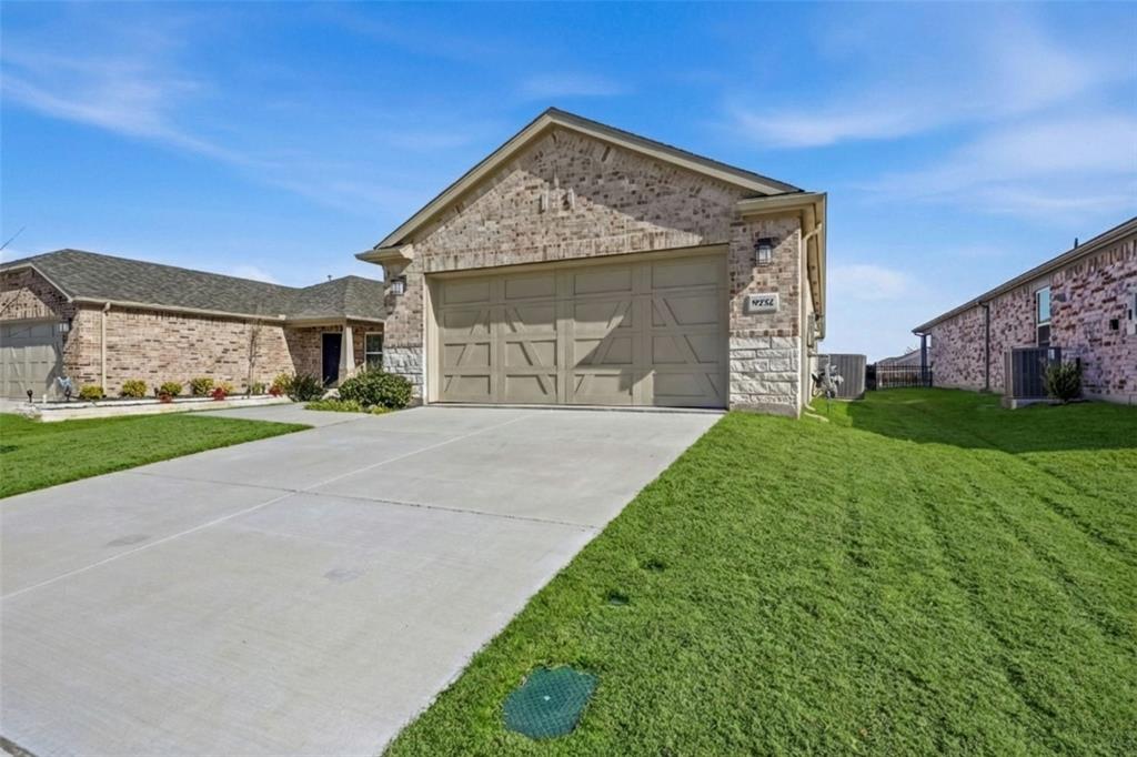 Del Webb Trinity Falls - Residential
