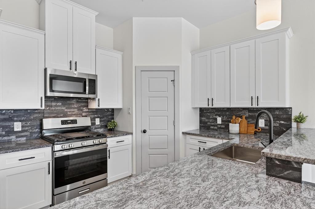 Avalon at Frisco Addition - Residential