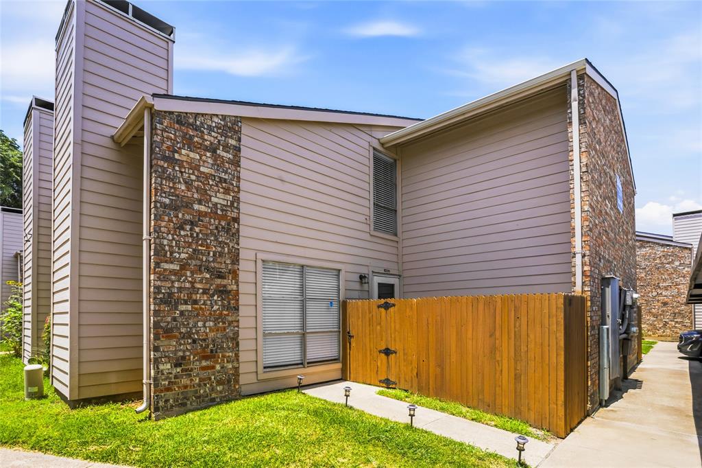 Woodhaven Condo - Residential