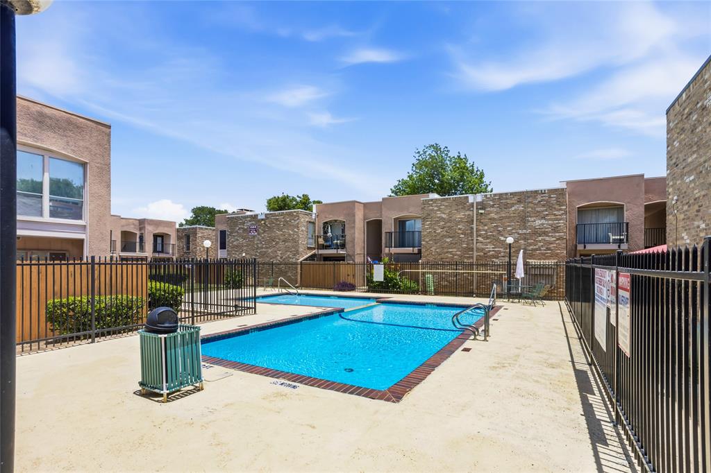 Woodhaven Condo - Residential