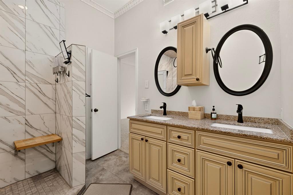 Trafalgar Square Ph 01 - Residential