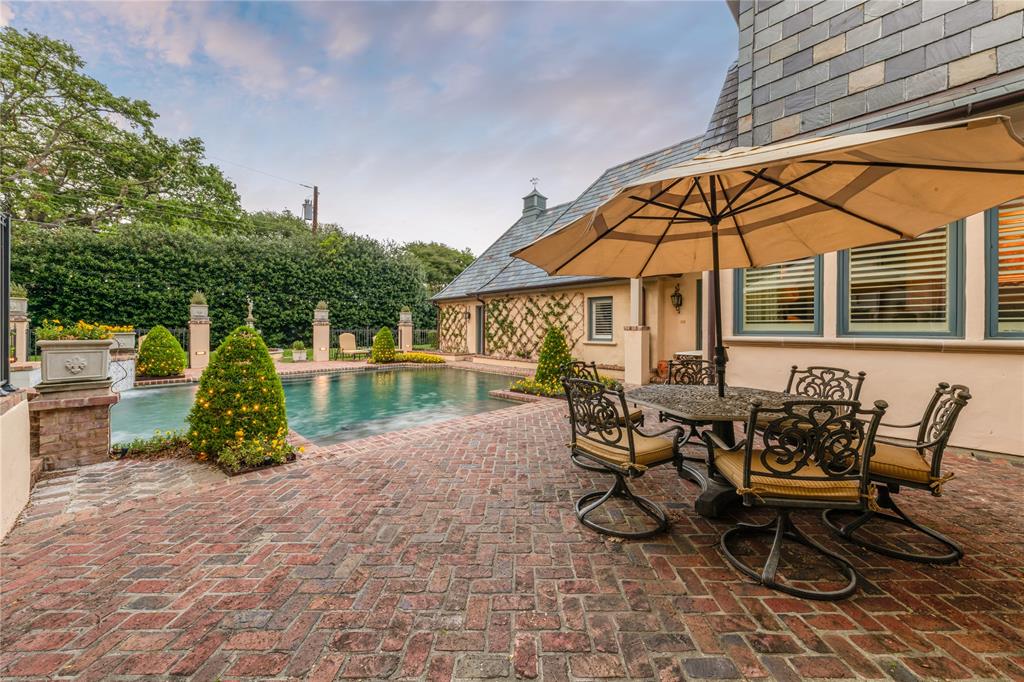 Part John McDowell Abs 922 - Residential