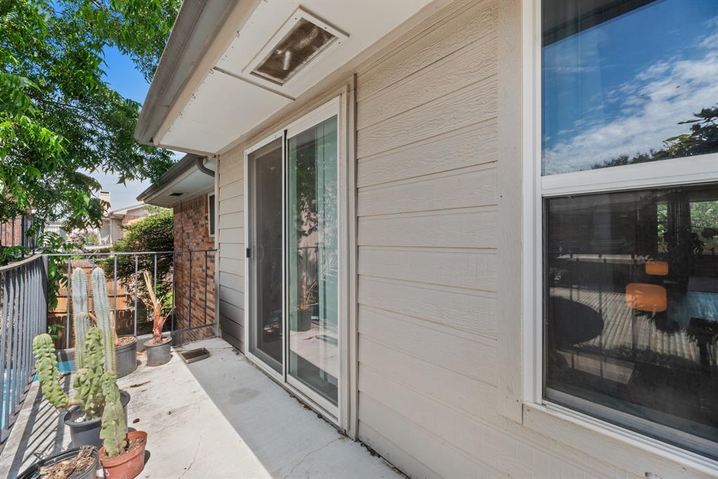 Meadows North Condo - Residential