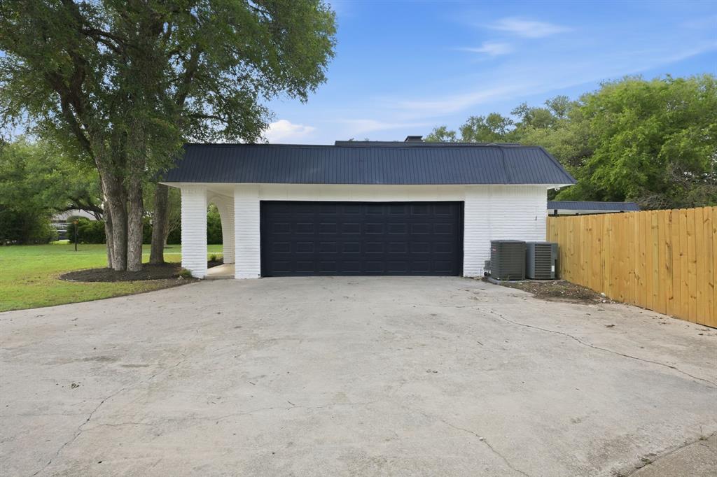 Lake Country Estates Add - Residential