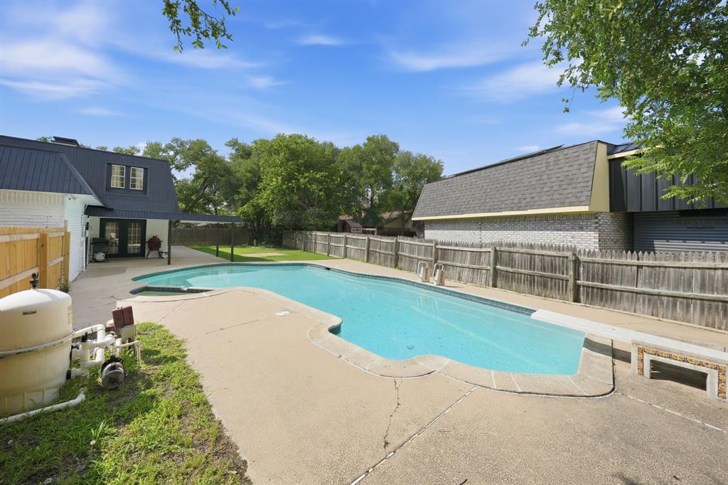 Lake Country Estates Add - Residential