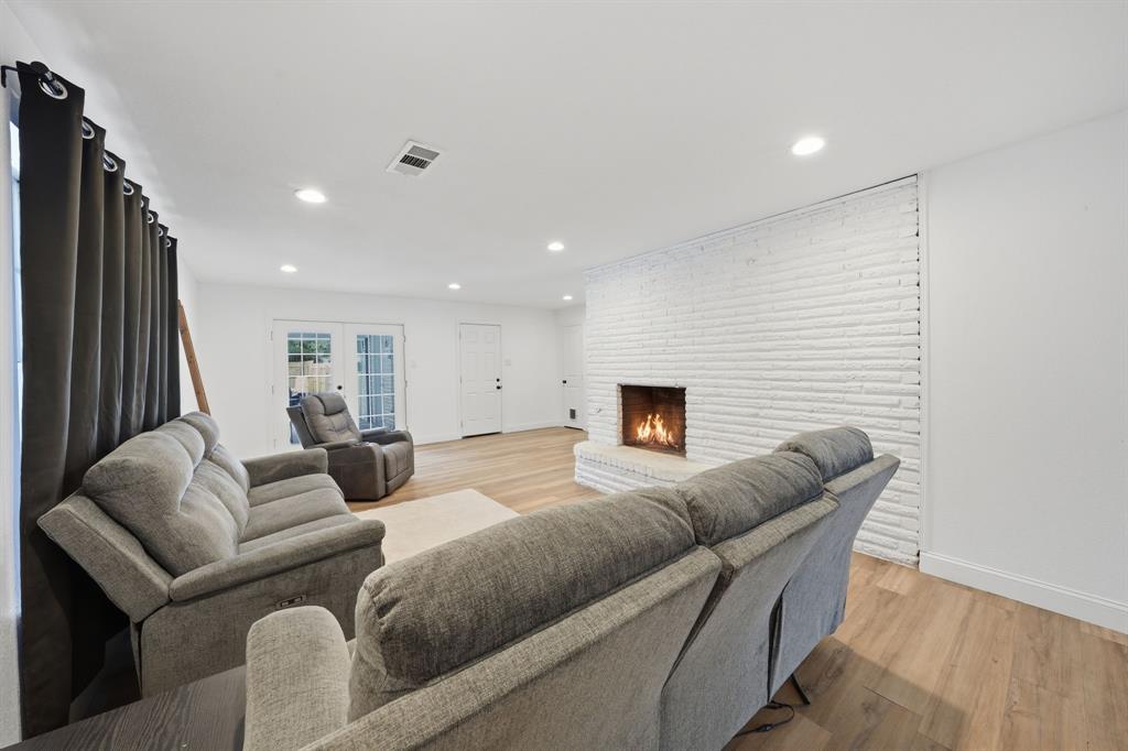 Lake Country Estates Add - Residential