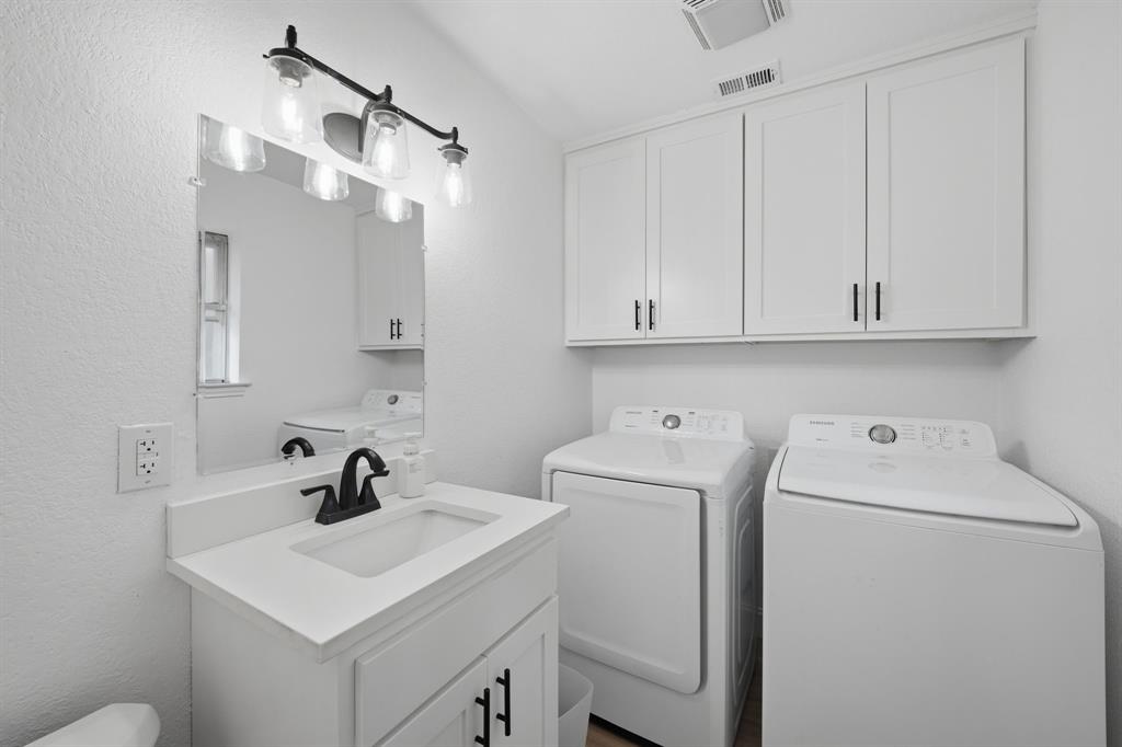Lake Country Estates Add - Residential