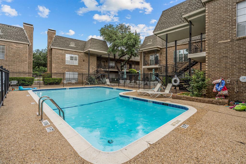 Royale Orleans North Condo - Residential