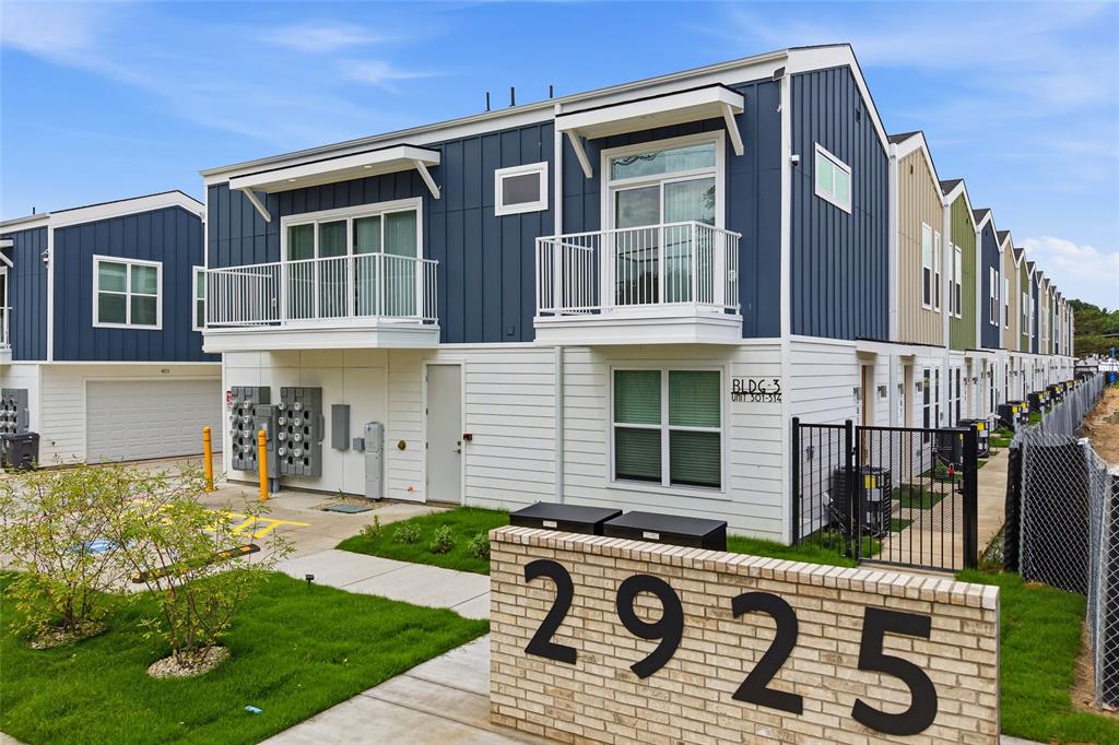Acreage Estates 2 - Residential