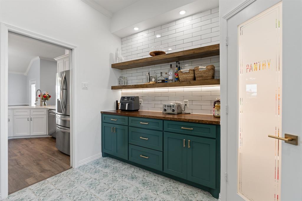 G M Casey Tr 6 - Residential