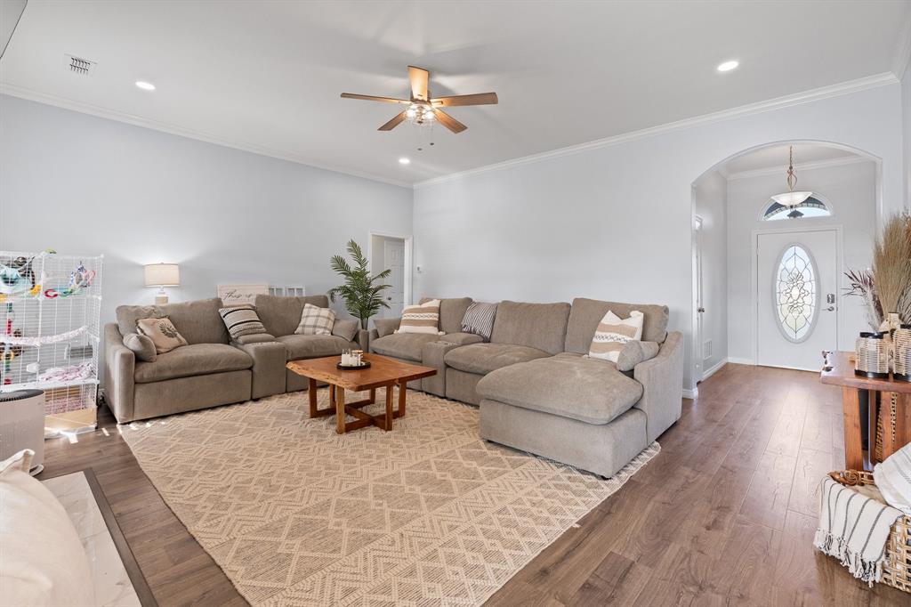 G M Casey Tr 6 - Residential