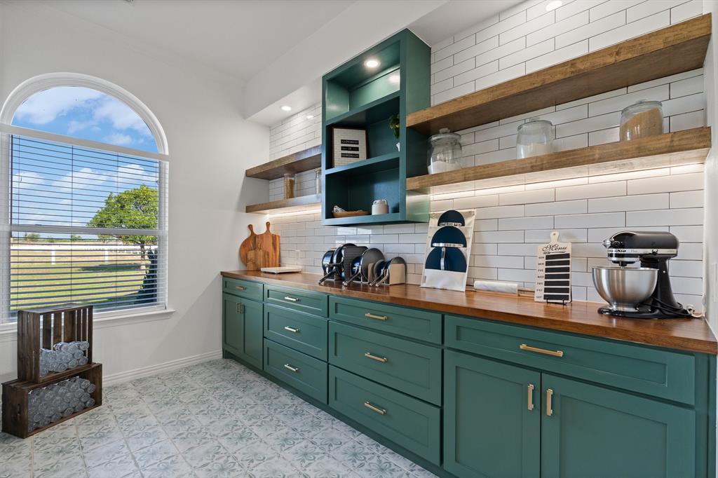 G M Casey Tr 6 - Residential