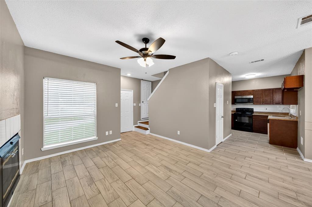 Collin Square Ph 3 - Residential