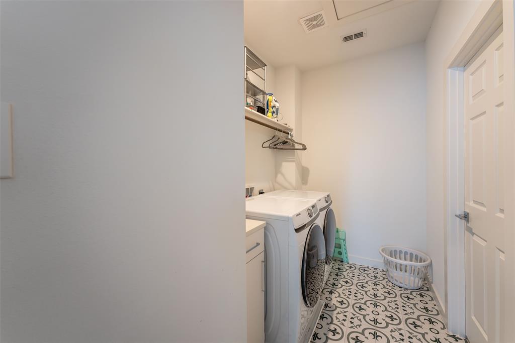 Mount Auburn - Residential