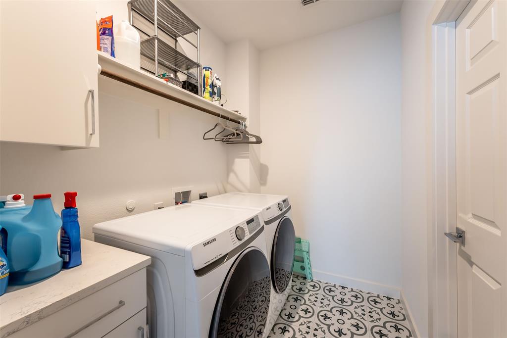 Mount Auburn - Residential