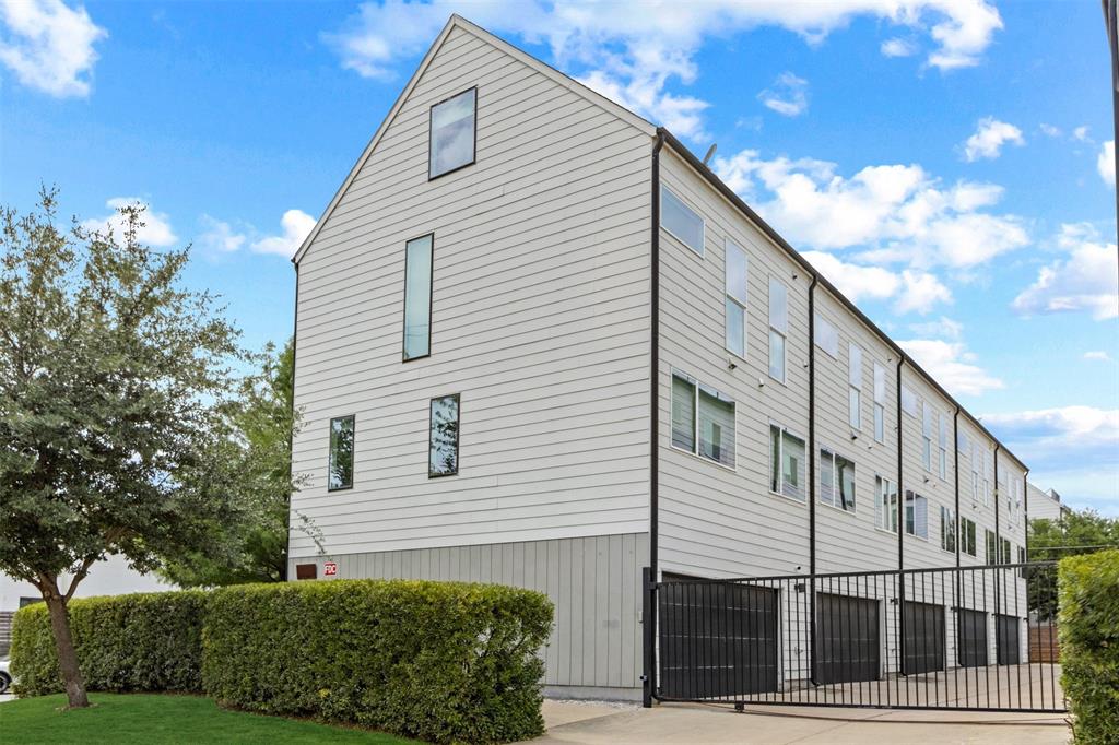 Bryan Heights Condos Ph 1 Bldg 1 - Residential