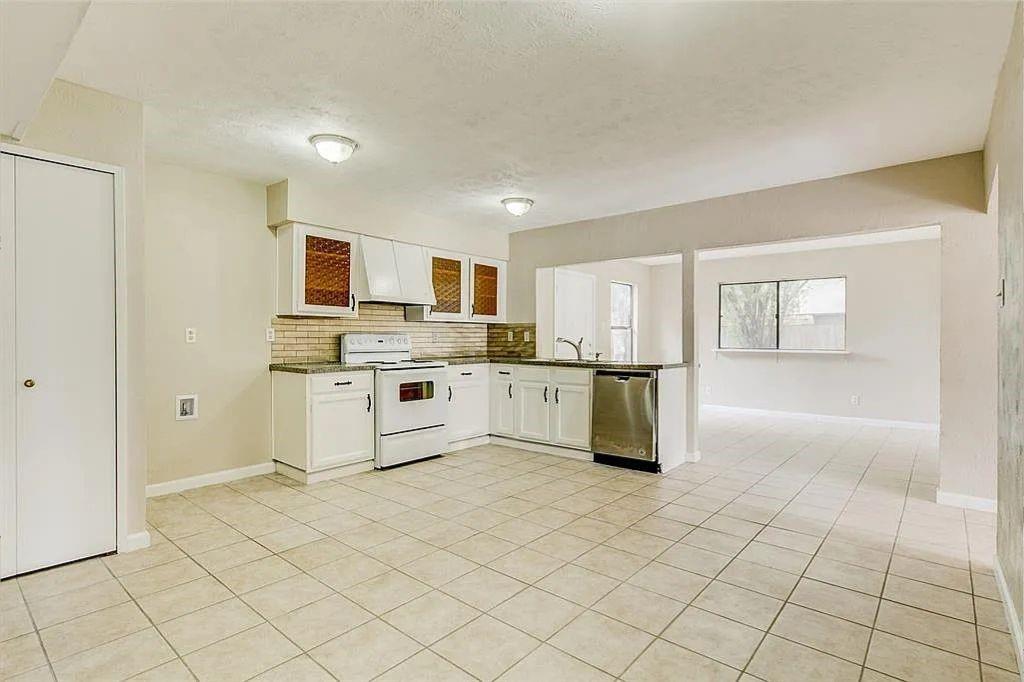 Camelot - Residential