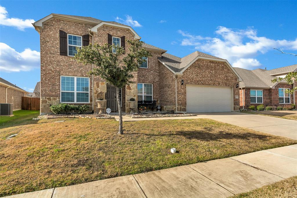 In AWARD WINNING KELLER ISD and prime location situated in a cul du sac. Stylish two-story property offers 4 bedrooms with primary downstairs and 3 and half baths. Spacious open floor concept with lots of natural lighting. Porcelain tile common areas downstairs. The chef's kitchen boast stainless steel appliances, granite countertops, pendant lighting, and a massive island great for entertaining. Formal dining plus office downstairs with mudroom. Upstairs you'll find media room plus game room upstairs along with the rest of the bedrooms. Extra space in garage is bonus!! Covered patio. Don't miss this opportunity to be part of the West Fork Ranch community with amenities such as 2 pools, walking trails, playground and dog park. Entertainment and shopping centers within miles.