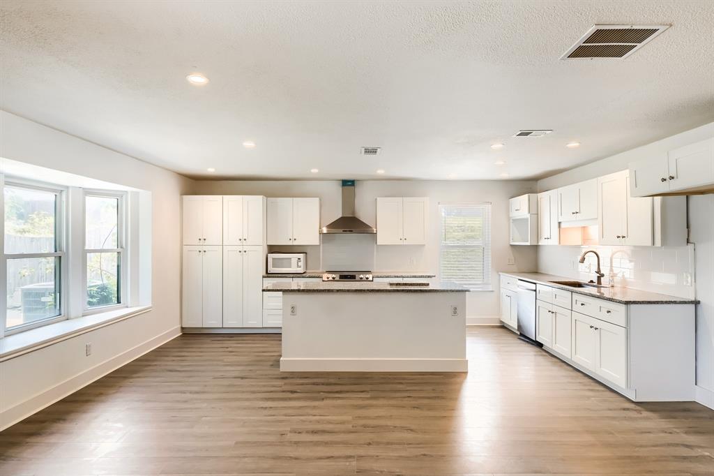 Lake Country Estates Add - Residential