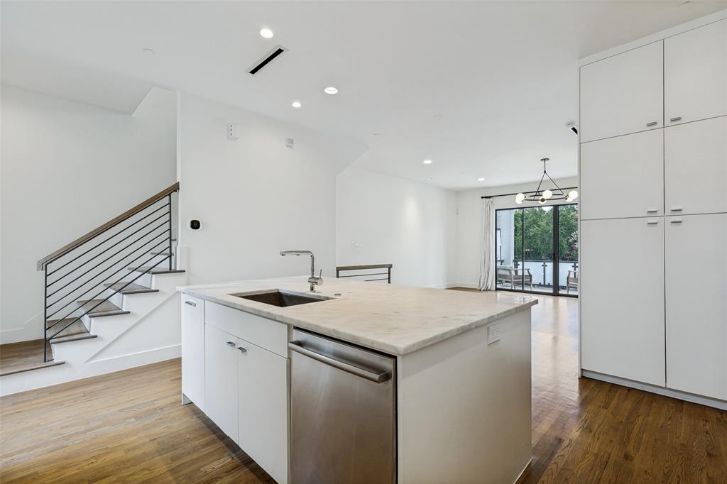 4120 GILBERT AVE CONDO - Residential