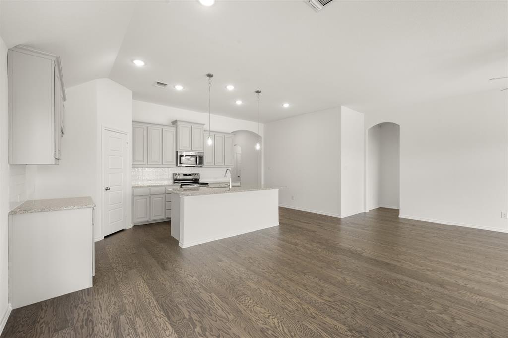 Summer Crest - Residential