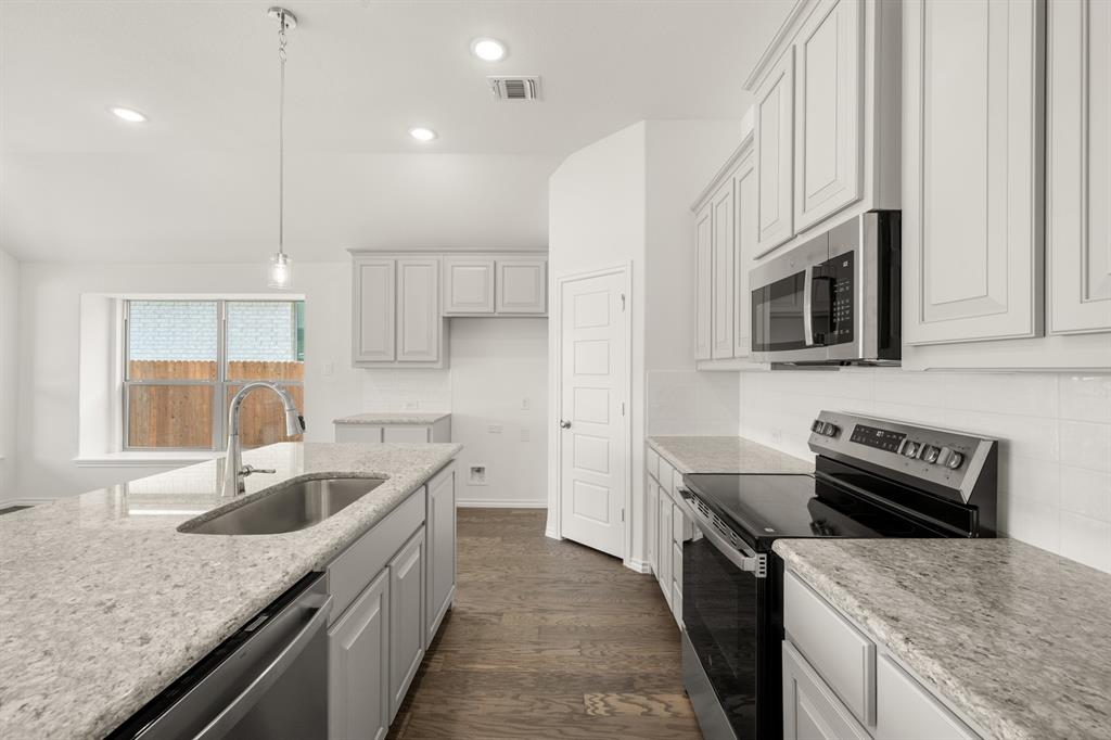 Summer Crest - Residential