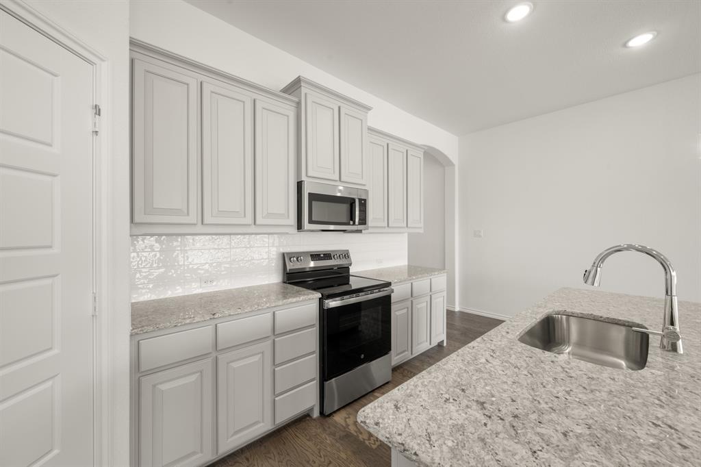 Summer Crest - Residential