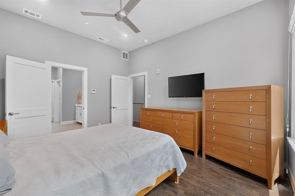 3170 Carmel Bldg 3170 - Residential