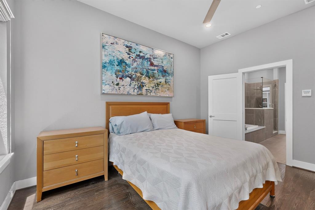 3170 Carmel Bldg 3170 - Residential