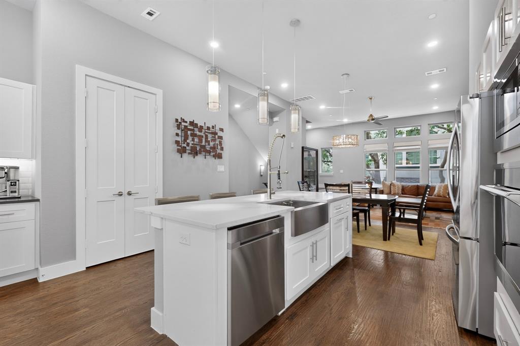 3170 Carmel Bldg 3170 - Residential