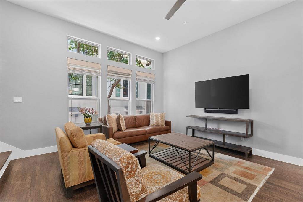 3170 Carmel Bldg 3170 - Residential