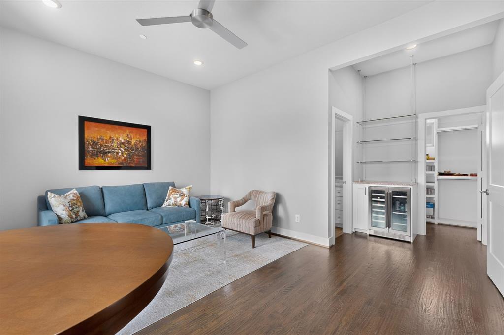 3170 Carmel Bldg 3170 - Residential
